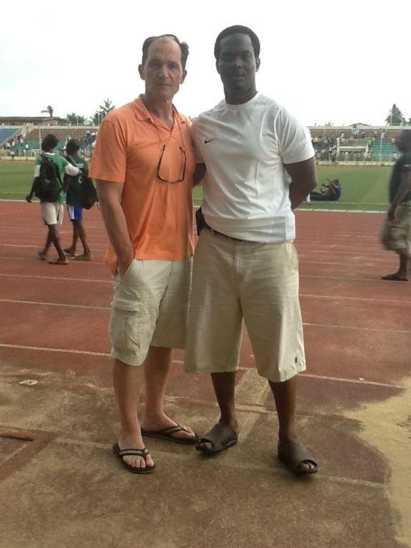 LION PICTURES WITH LUAN.